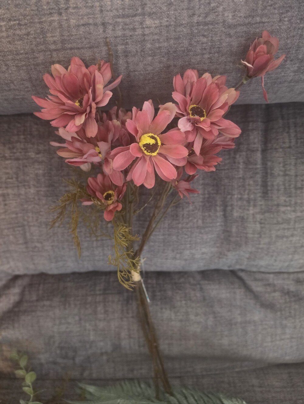 Pink Artificial Daisy Stem – Home Accents